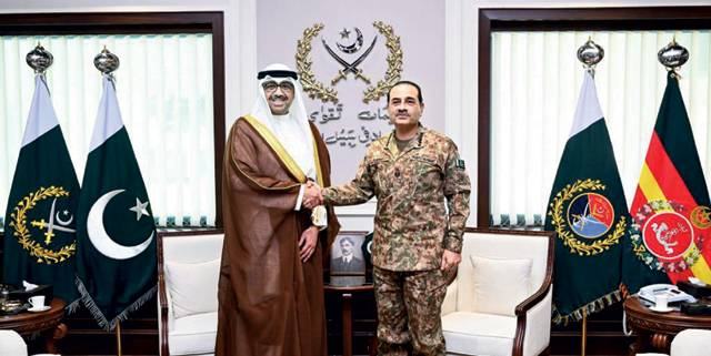Pakistan, Kuwait sign new defence pact to enhance military ties