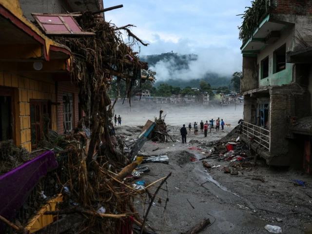 How engineers in a WhatsApp group are guiding Nepal's tunnel rescue efforts