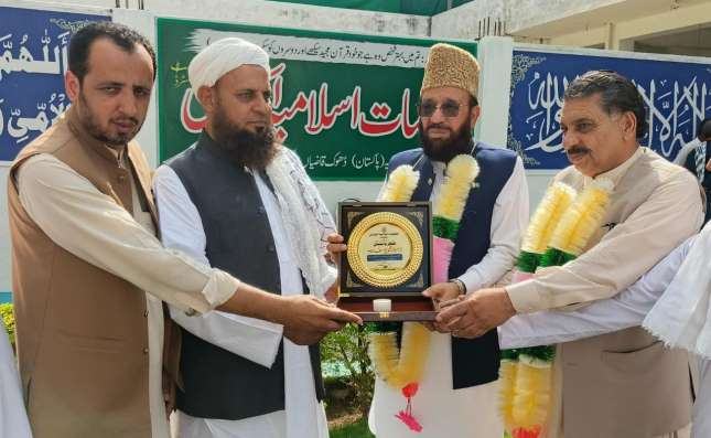 Kallar Syedan: Federal Minister for Religious Affairs Sardar Muhammad Yousaf visits Dhok Qazian