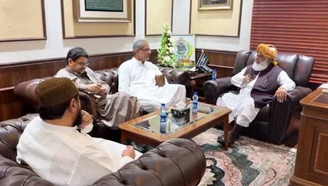 Abbasi, Miftah meet Fazlur Rehman amid political consultations