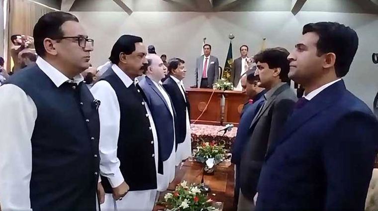 Eight-member AJK cabinet takes oath in Muzaffarabad