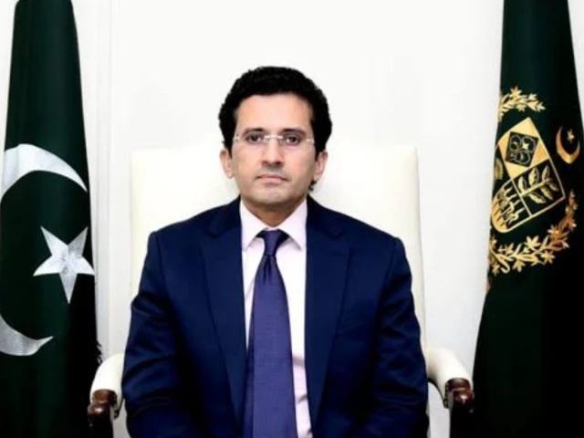 Govt sets Jun '27 target for petrol deregulation